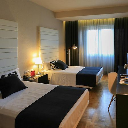 Habitus Hotel Leyre ปัมโปลนา ภายนอก รูปภาพ