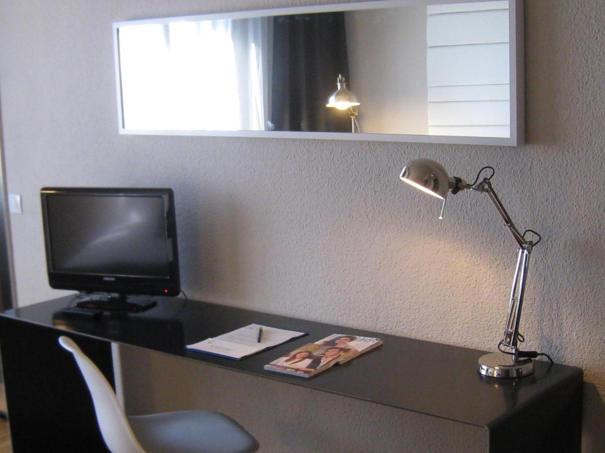 Habitus Hotel Leyre ปัมโปลนา ภายนอก รูปภาพ