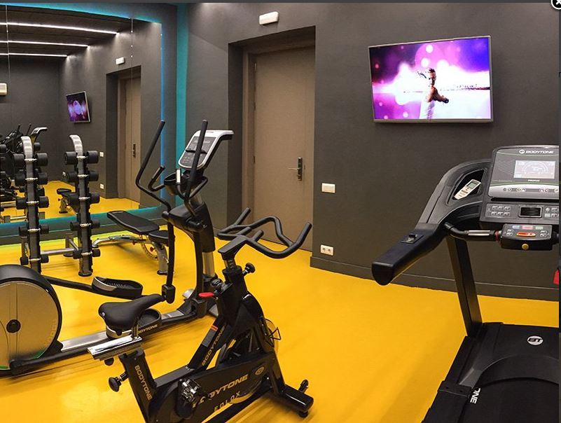 Habitus Hotel Leyre ปัมโปลนา ภายนอก รูปภาพ